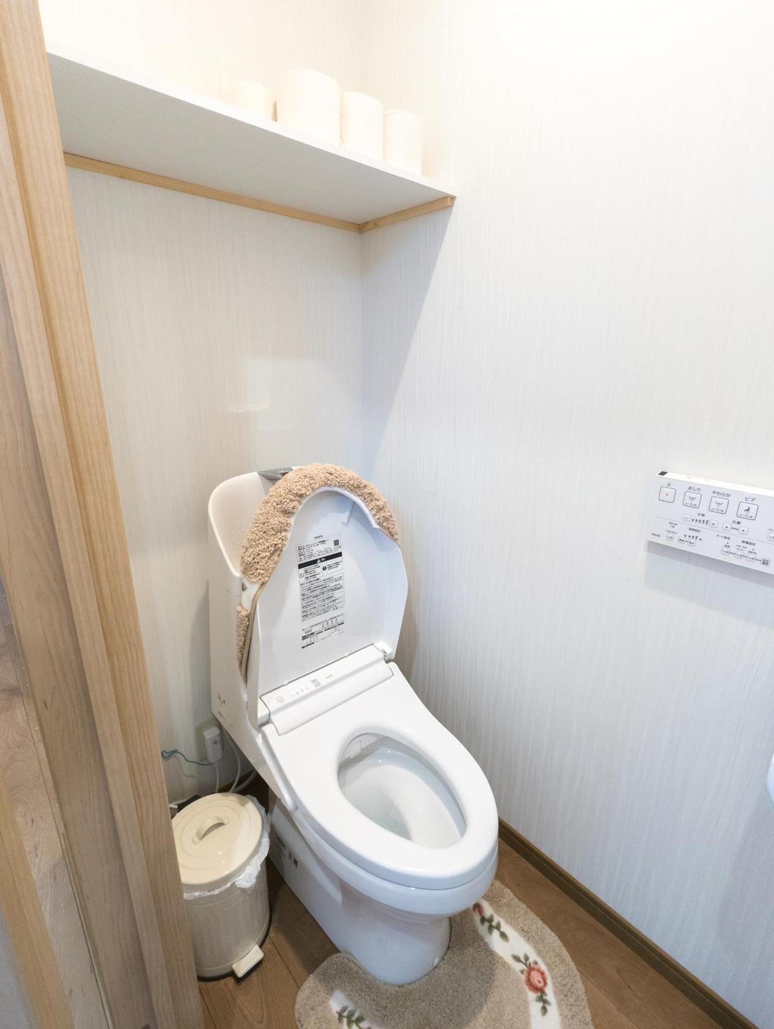 花園町駅から1分 難波から4分 今年リフォーム済み シャワー洗面トイレ各階付き 通天閣難波天王寺大阪城近々 Wi-Fi有り 星夜屋 Apartment Ngoại thất bức ảnh
